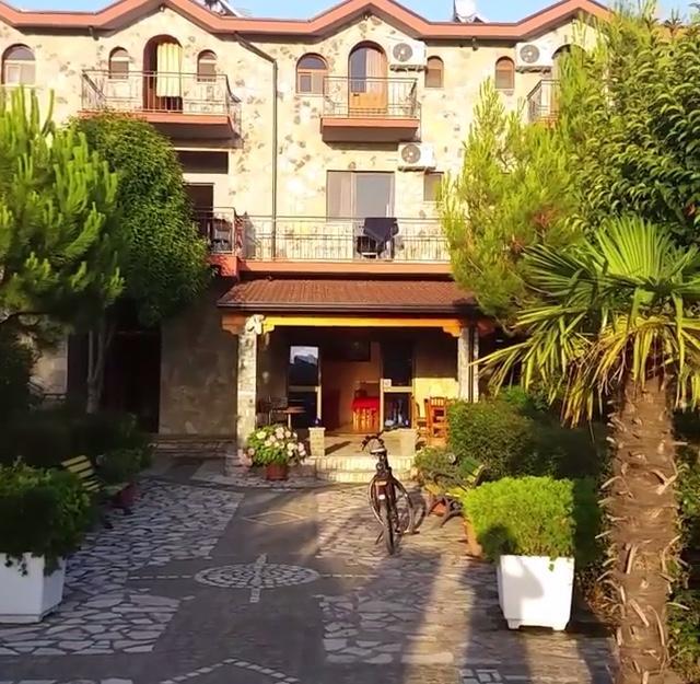 Hotel Firenze Tale Екстер'єр фото